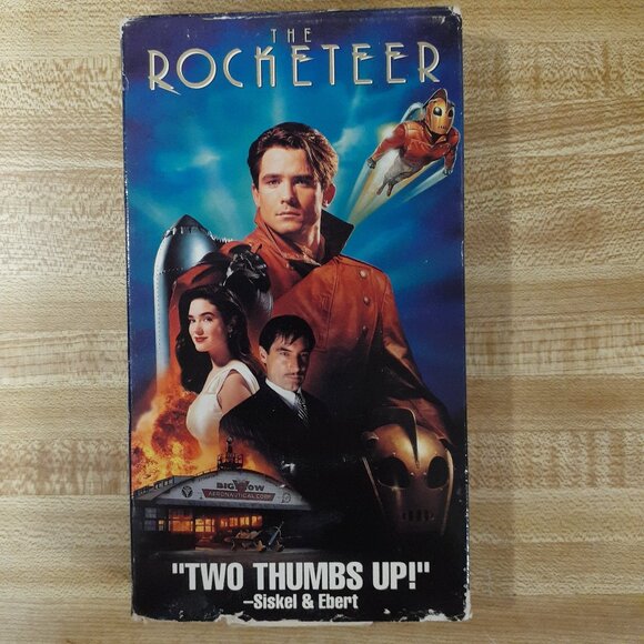 The Rocketeer 1992 VHS Disney Dave Stevens Alan Arkin Jennifer Connelly Cult VTG - Picture 1 of 8